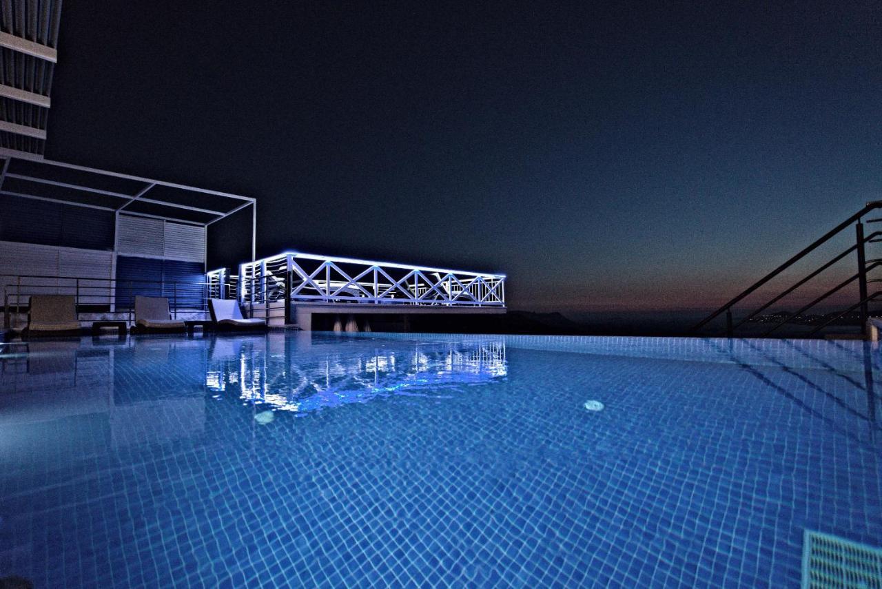 Stonehillkas Hotel Bagian luar foto